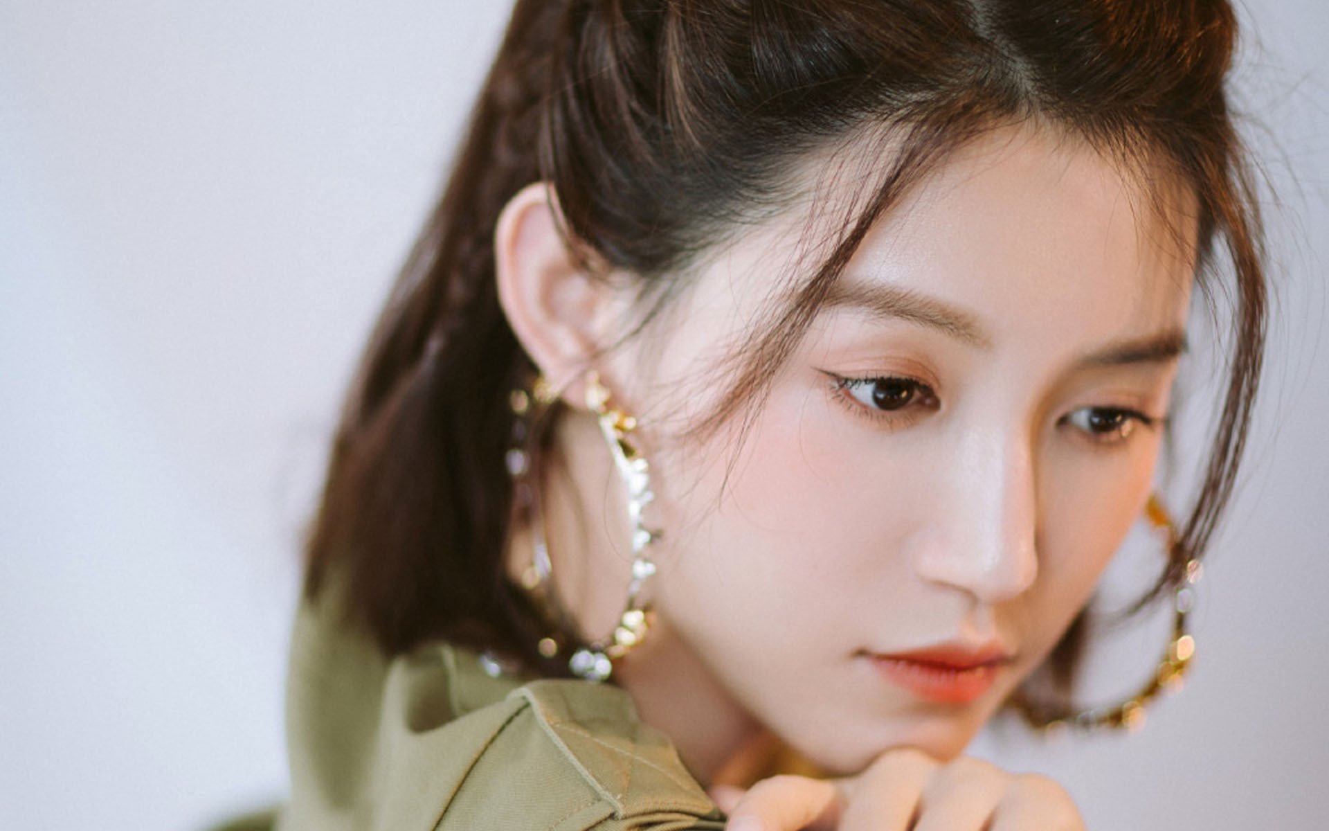 “球场背后:明星场外趣味爱好揭秘”,明星喜欢的球队