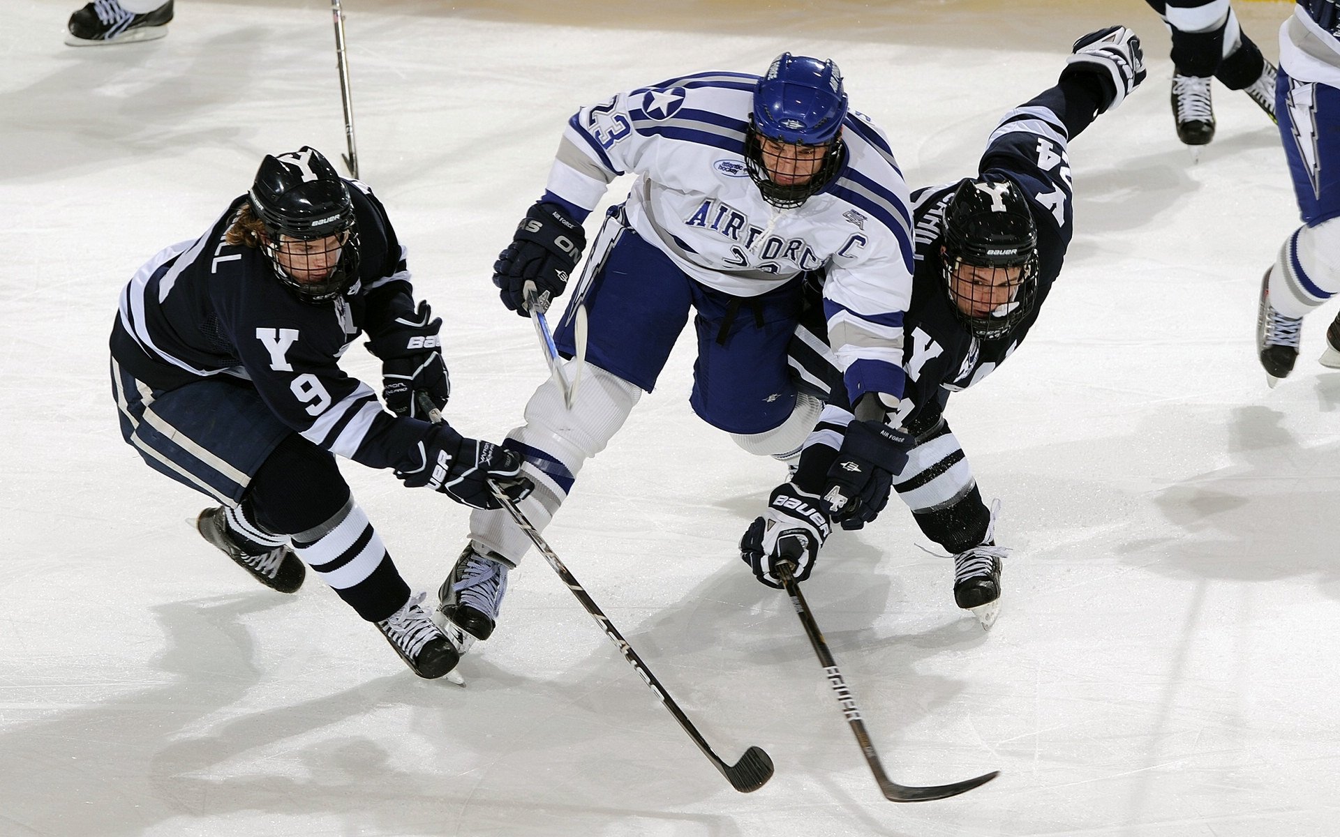 “西甲赛事精彩不断,明星球员表现抢眼”,西甲知名球员