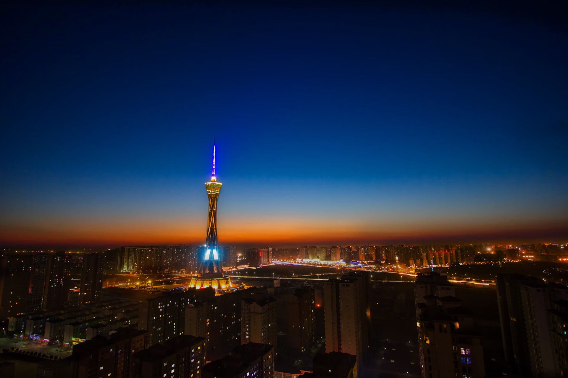 影响深远:裁判新规引发的争论与未来思考,裁判对运动员的影响