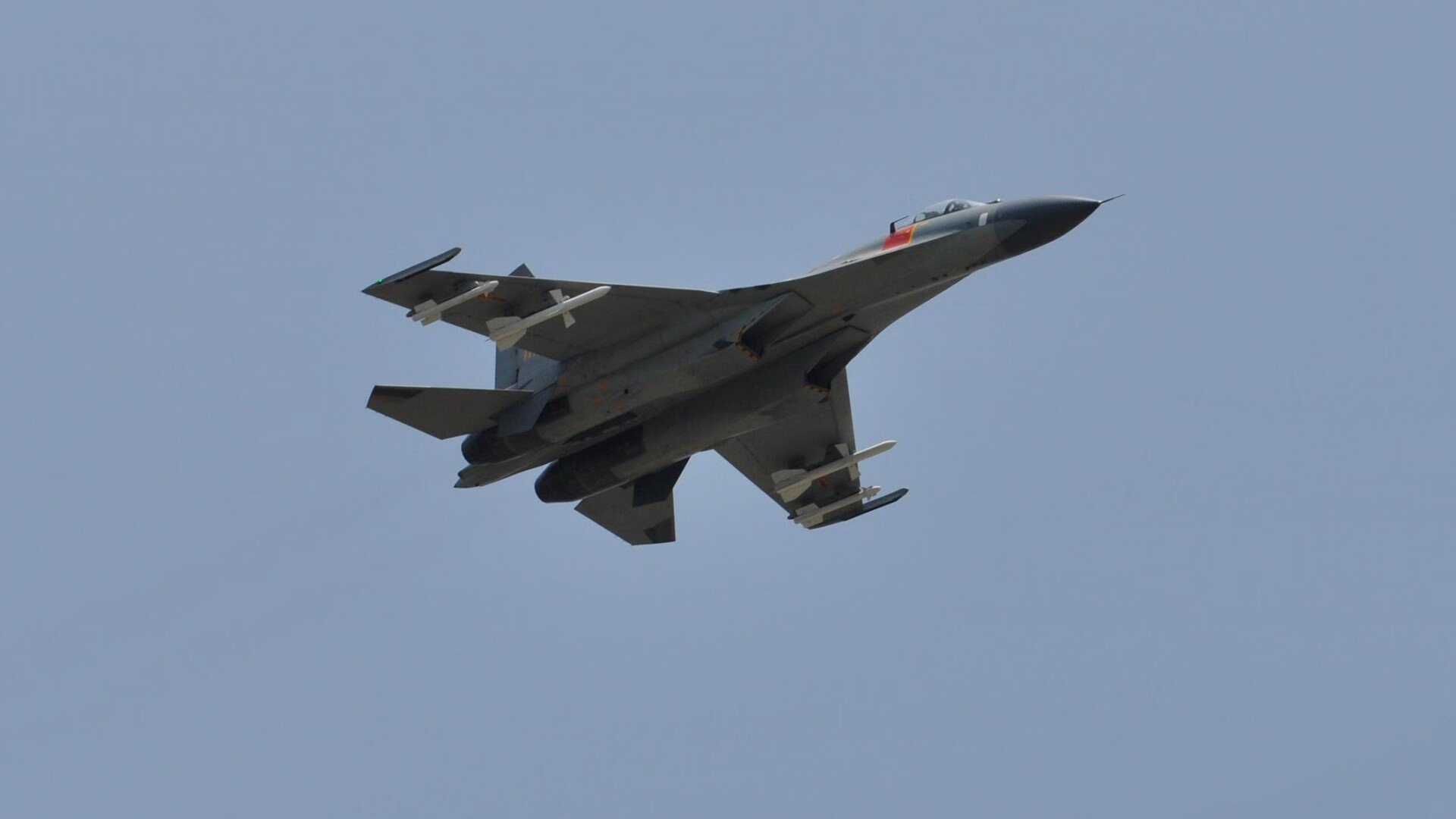 熊猫体育直播-意甲球迷热情高涨，现场氛围火爆，意甲 球员