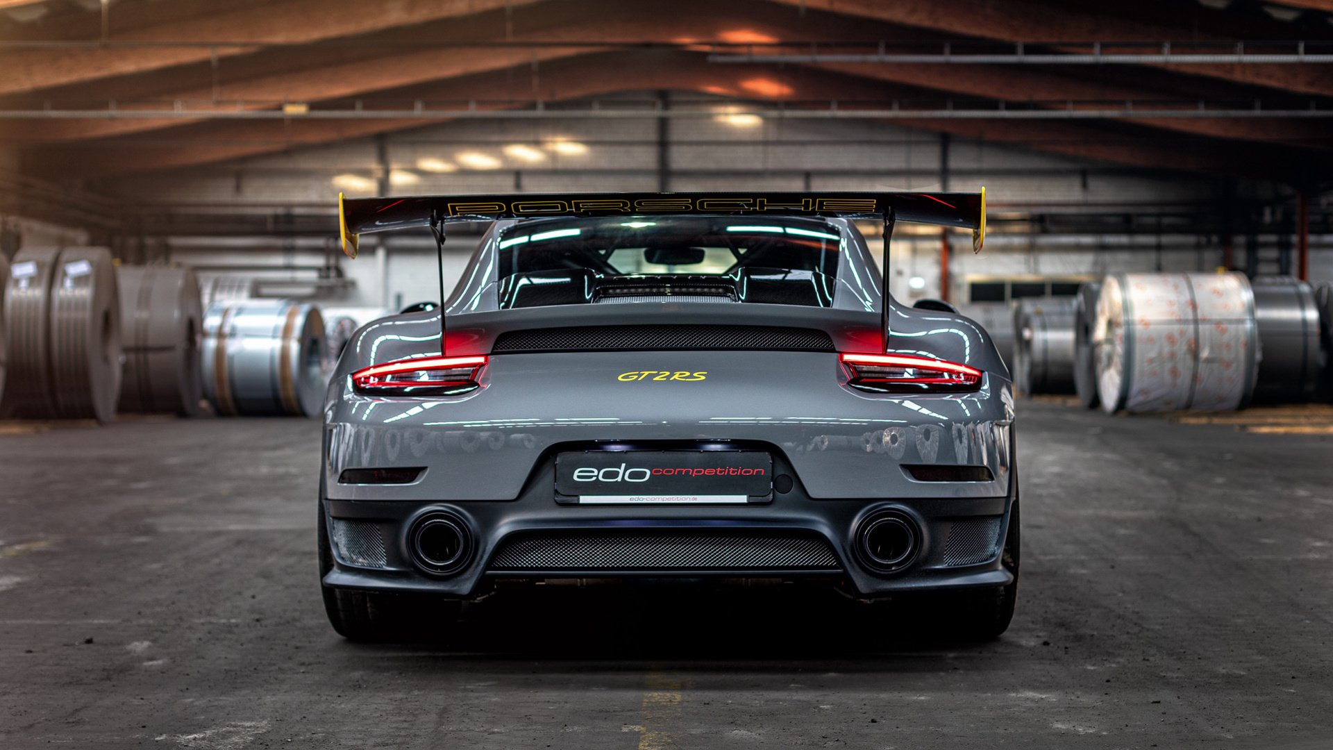 熊猫体育娱乐-女子篮球青训注重身体素质与技术结合，女子篮球队训练内容